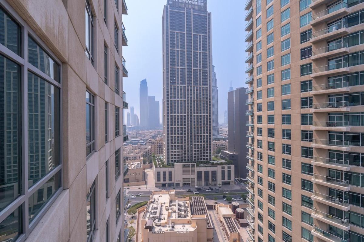 Grand 2br With Views In Downtown