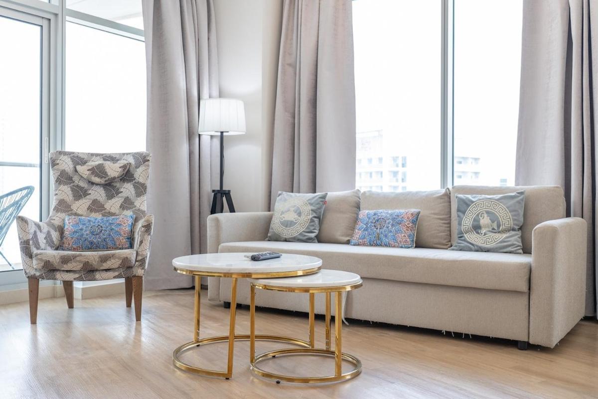 Grand 2br With Views In Downtown Dubai