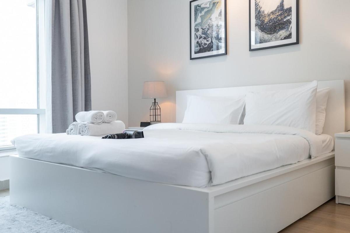 Apartment Grand 2br With Views In Downtown *